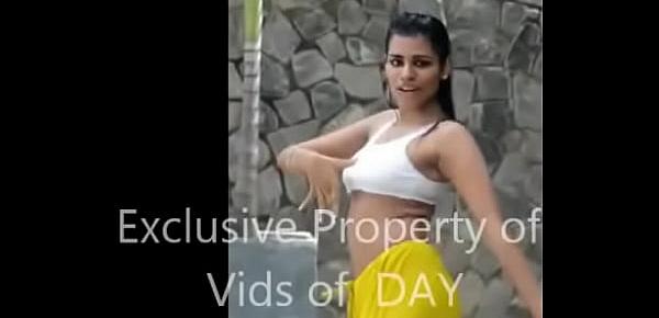 Sexy Indian Girl dancing in sports bra